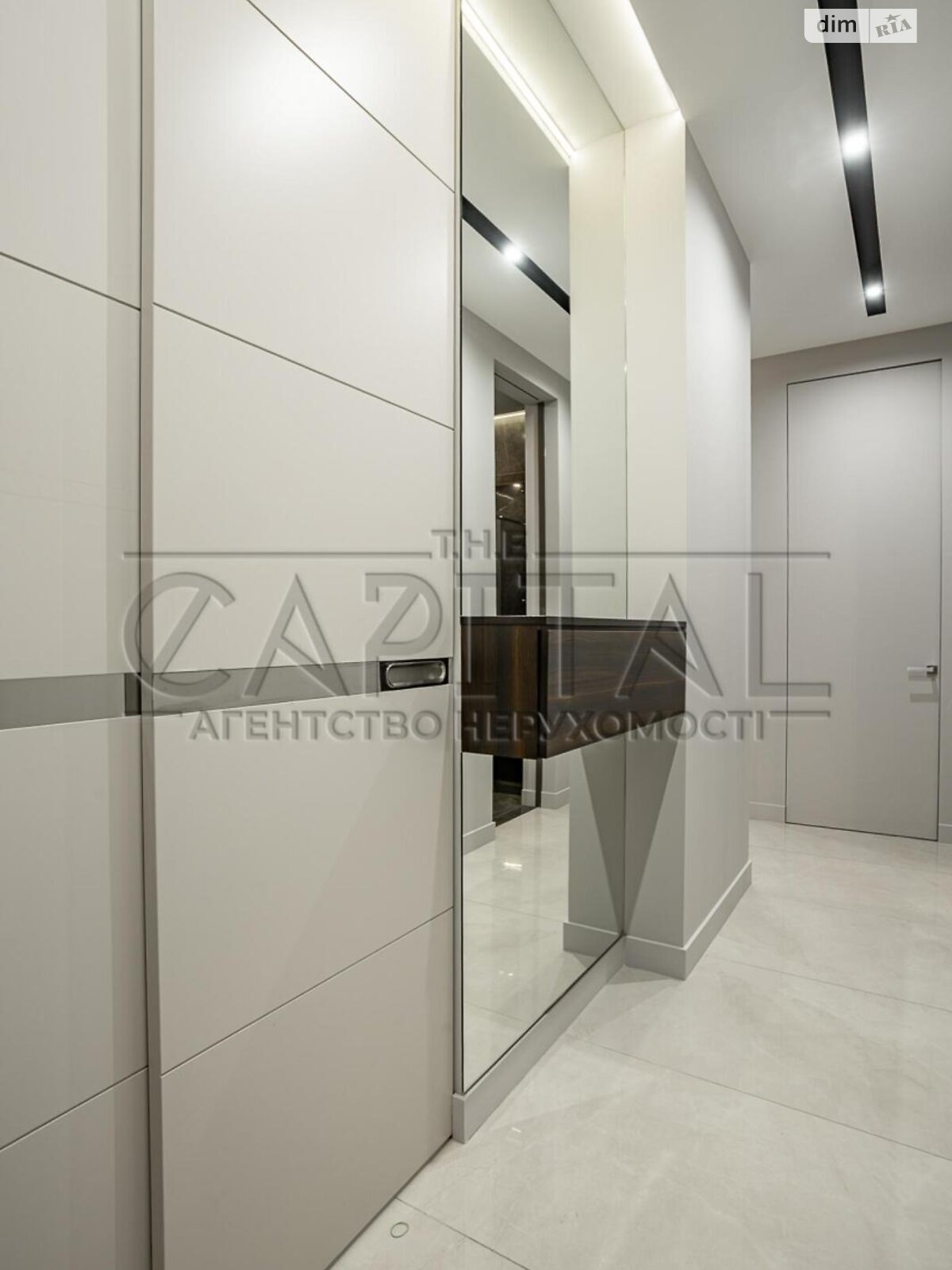 трехкомнатная квартира в Киеве, район Черная Гора, на ул. Андрея Верхогляда 15 в аренду на долгий срок помесячно фото 1