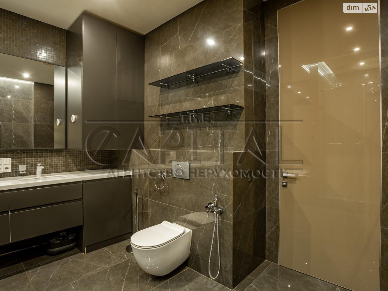 трехкомнатная квартира в Киеве, район Черная Гора, на ул. Андрея Верхогляда 15 в аренду на долгий срок помесячно фото 1