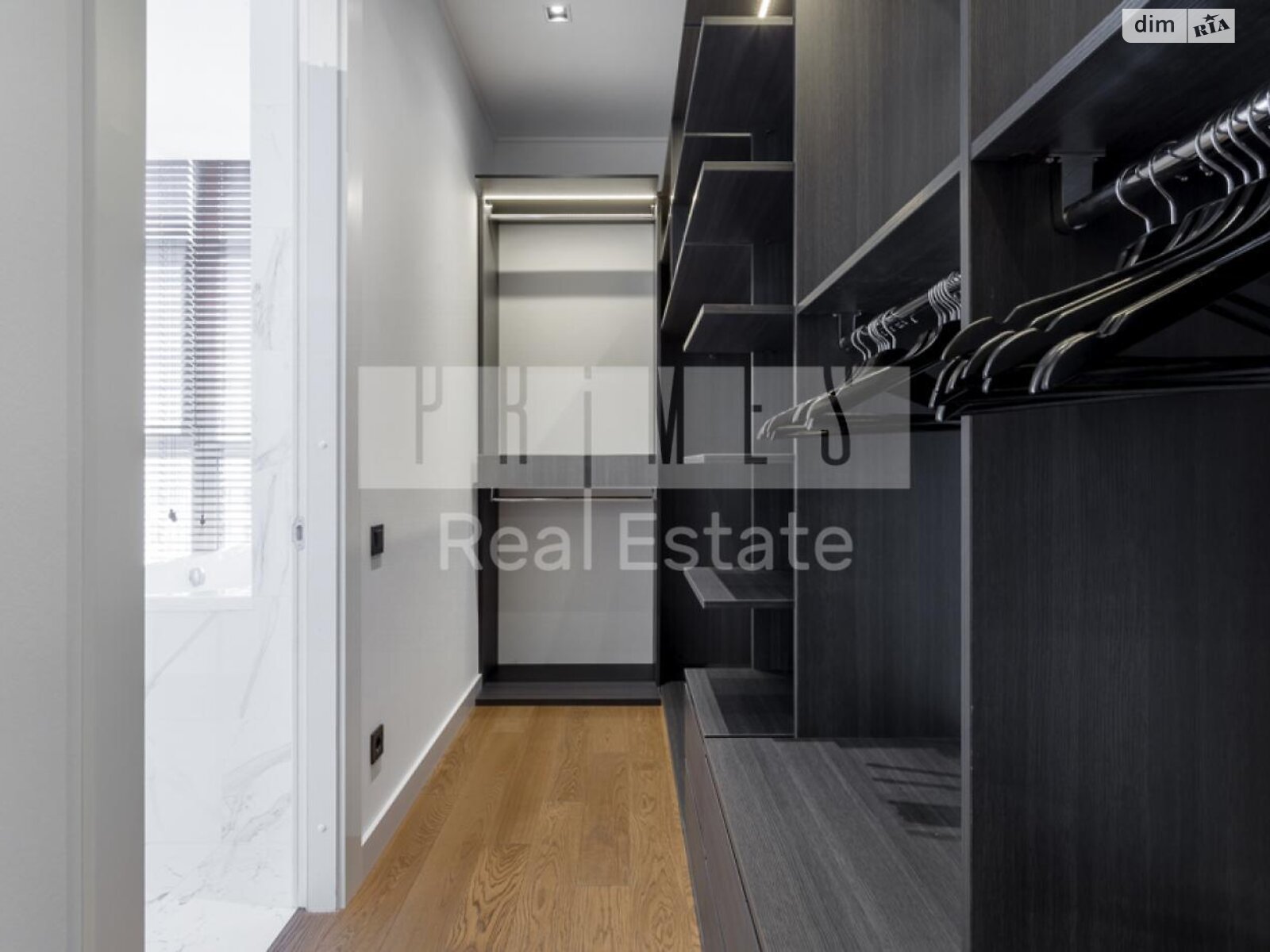 четырехкомнатная квартира в Киеве, район Черная Гора, на ул. Андрея Верхогляда 16 в аренду на долгий срок помесячно фото 1 четырехкомнатная квартира в Киеве, район Черная Гора, на ул. Андрея Верхогляда 16 в аренду на долгий срок помесячно фото 1