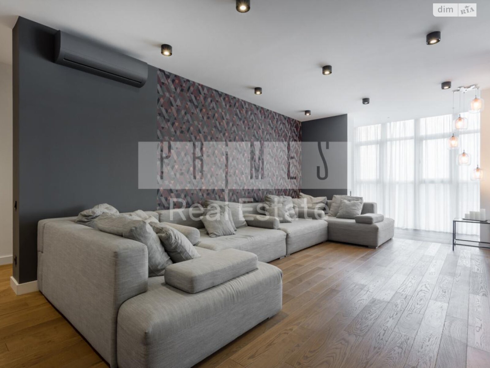 четырехкомнатная квартира в Киеве, район Черная Гора, на ул. Андрея Верхогляда 16 в аренду на долгий срок помесячно фото 1 четырехкомнатная квартира в Киеве, район Черная Гора, на ул. Андрея Верхогляда 16 в аренду на долгий срок помесячно фото 1