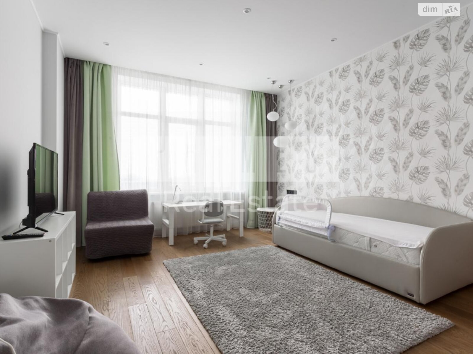 четырехкомнатная квартира в Киеве, район Черная Гора, на ул. Андрея Верхогляда 16 в аренду на долгий срок помесячно фото 1 четырехкомнатная квартира в Киеве, район Черная Гора, на ул. Андрея Верхогляда 16 в аренду на долгий срок помесячно фото 1