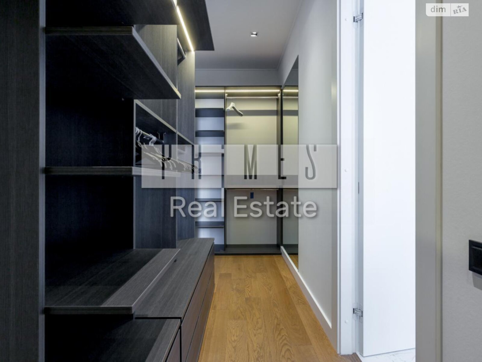 четырехкомнатная квартира в Киеве, район Черная Гора, на ул. Андрея Верхогляда 16 в аренду на долгий срок помесячно фото 1 четырехкомнатная квартира в Киеве, район Черная Гора, на ул. Андрея Верхогляда 16 в аренду на долгий срок помесячно фото 1