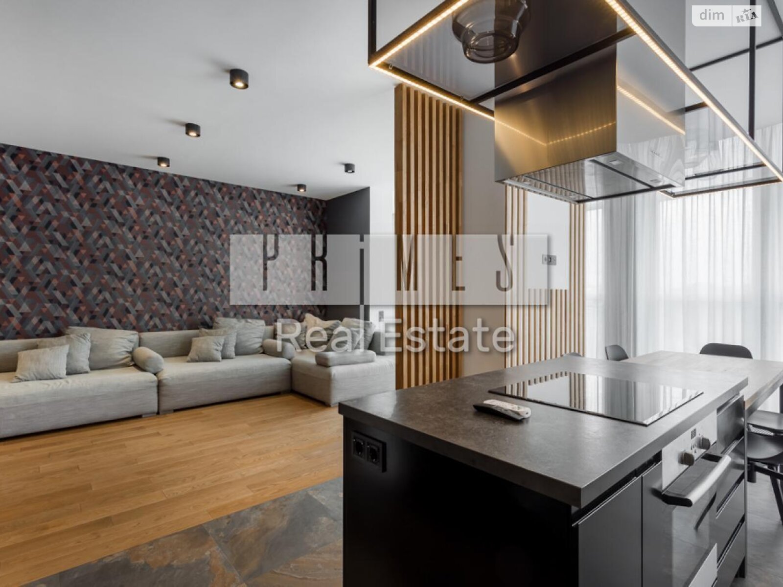 четырехкомнатная квартира в Киеве, район Черная Гора, на ул. Андрея Верхогляда 16 в аренду на долгий срок помесячно фото 1 четырехкомнатная квартира в Киеве, район Черная Гора, на ул. Андрея Верхогляда 16 в аренду на долгий срок помесячно фото 1