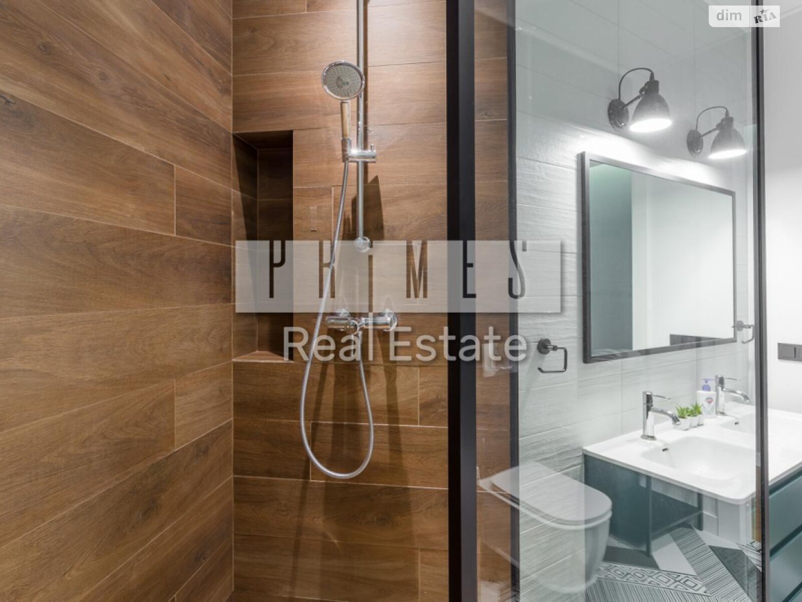 четырехкомнатная квартира в Киеве, район Черная Гора, на ул. Андрея Верхогляда 16 в аренду на долгий срок помесячно фото 1 четырехкомнатная квартира в Киеве, район Черная Гора, на ул. Андрея Верхогляда 16 в аренду на долгий срок помесячно фото 1