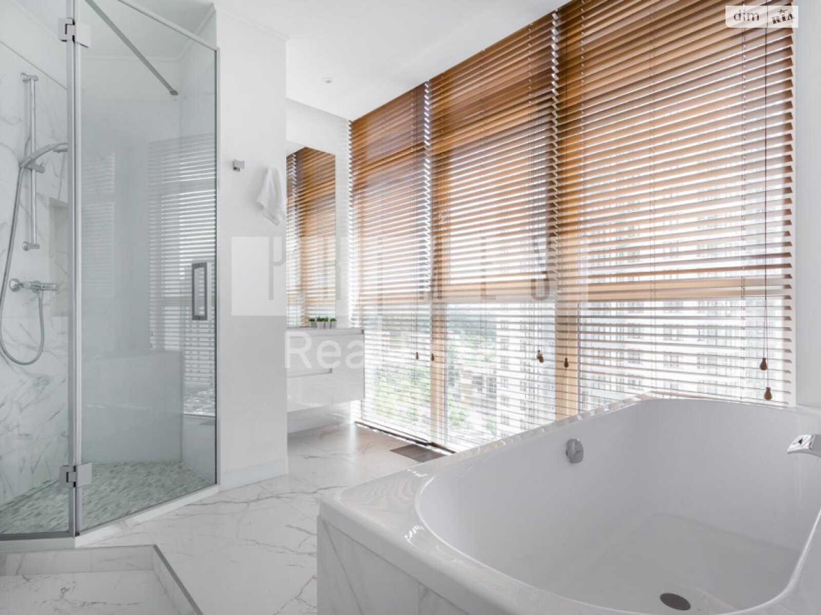 четырехкомнатная квартира в Киеве, район Черная Гора, на ул. Андрея Верхогляда 16 в аренду на долгий срок помесячно фото 1 четырехкомнатная квартира в Киеве, район Черная Гора, на ул. Андрея Верхогляда 16 в аренду на долгий срок помесячно фото 1