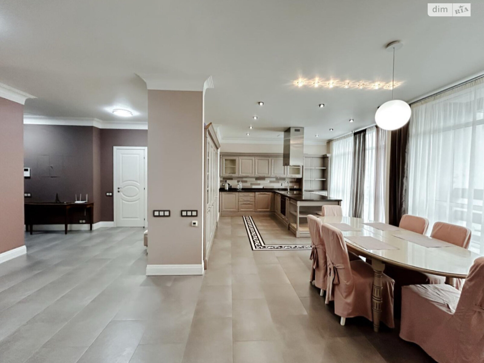 четырехкомнатная квартира в Киеве, район Черная Гора, на ул. Андрея Верхогляда 14 в аренду на долгий срок помесячно фото 1