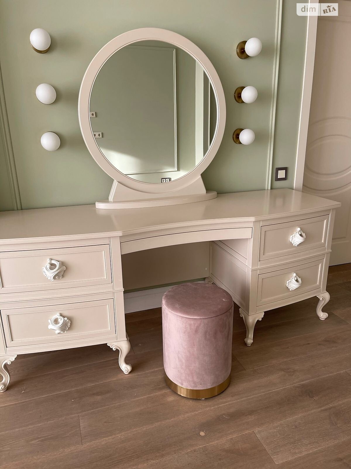 четырехкомнатная квартира в Киеве, район Черная Гора, на ул. Андрея Верхогляда 14 в аренду на долгий срок помесячно фото 1