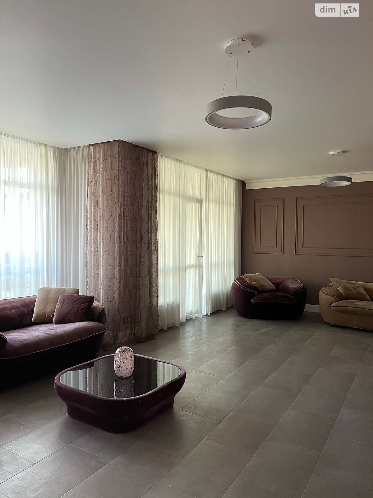 четырехкомнатная квартира в Киеве, район Черная Гора, на ул. Андрея Верхогляда 14 в аренду на долгий срок помесячно фото 1