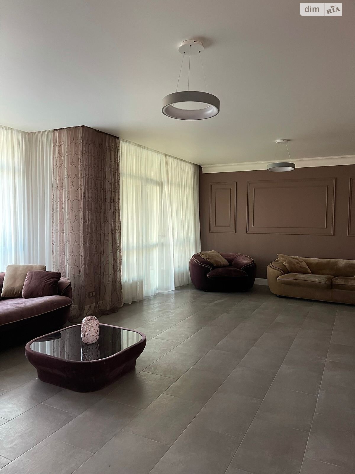 четырехкомнатная квартира в Киеве, район Черная Гора, на ул. Андрея Верхогляда 14 в аренду на долгий срок помесячно фото 1