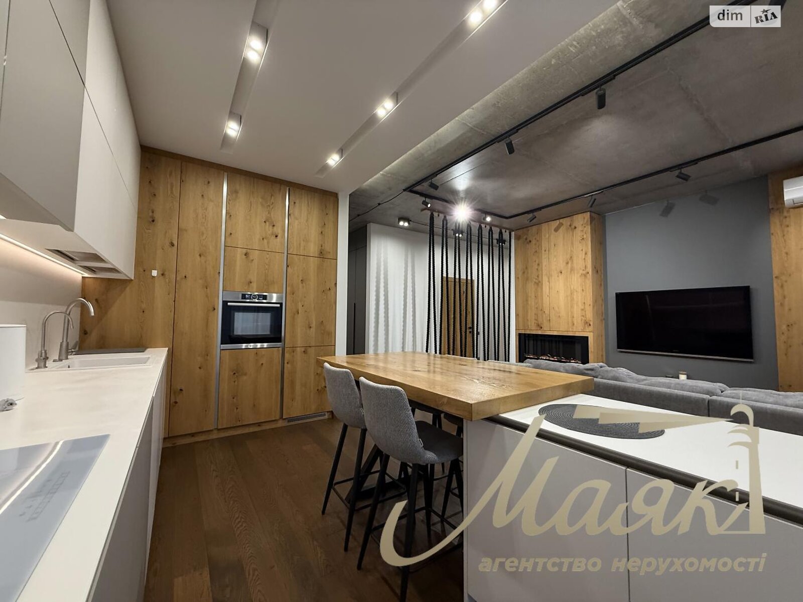 двухкомнатная квартира в Киеве, район Черная Гора, на ул. Андрея Верхогляда 11В, кв. 12 в аренду на долгий срок помесячно фото 1 двухкомнатная квартира в Киеве, район Черная Гора, на ул. Андрея Верхогляда 11В, кв. 12 в аренду на долгий срок помесячно фото 1