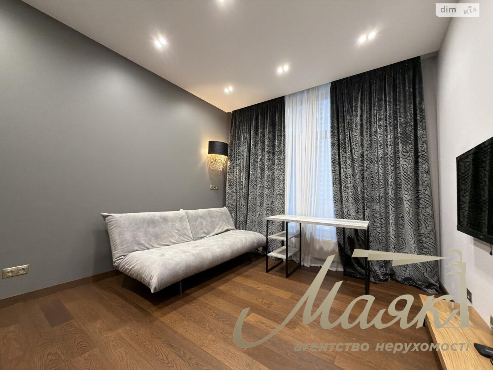 двухкомнатная квартира в Киеве, район Черная Гора, на ул. Андрея Верхогляда 11В, кв. 12 в аренду на долгий срок помесячно фото 1 двухкомнатная квартира в Киеве, район Черная Гора, на ул. Андрея Верхогляда 11В, кв. 12 в аренду на долгий срок помесячно фото 1