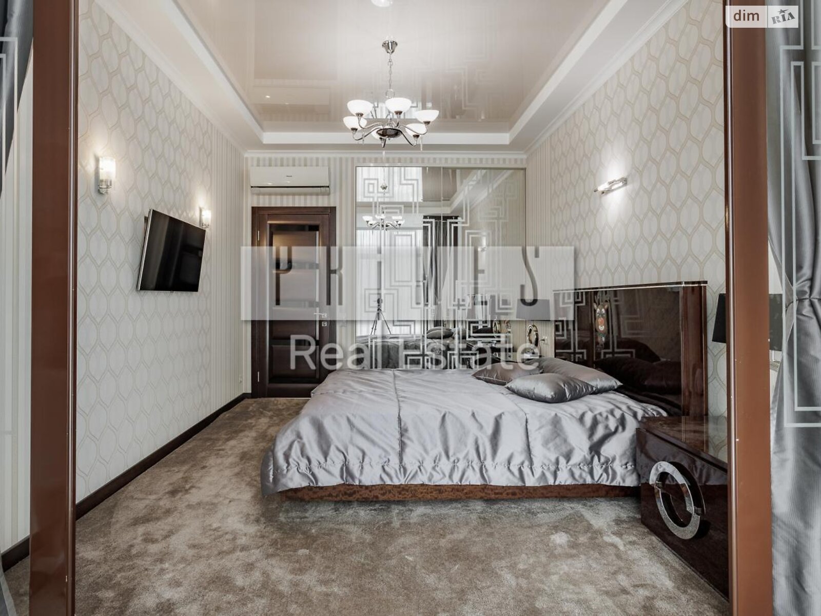 трехкомнатная квартира в Киеве, район Печерский, на ул. Андрея Верхогляда 20 в аренду на долгий срок помесячно фото 1