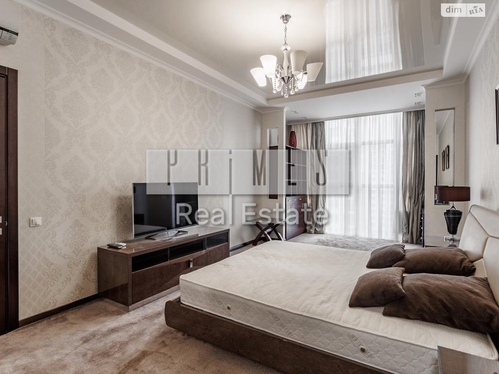 трехкомнатная квартира в Киеве, район Печерский, на ул. Андрея Верхогляда 20 в аренду на долгий срок помесячно фото 1