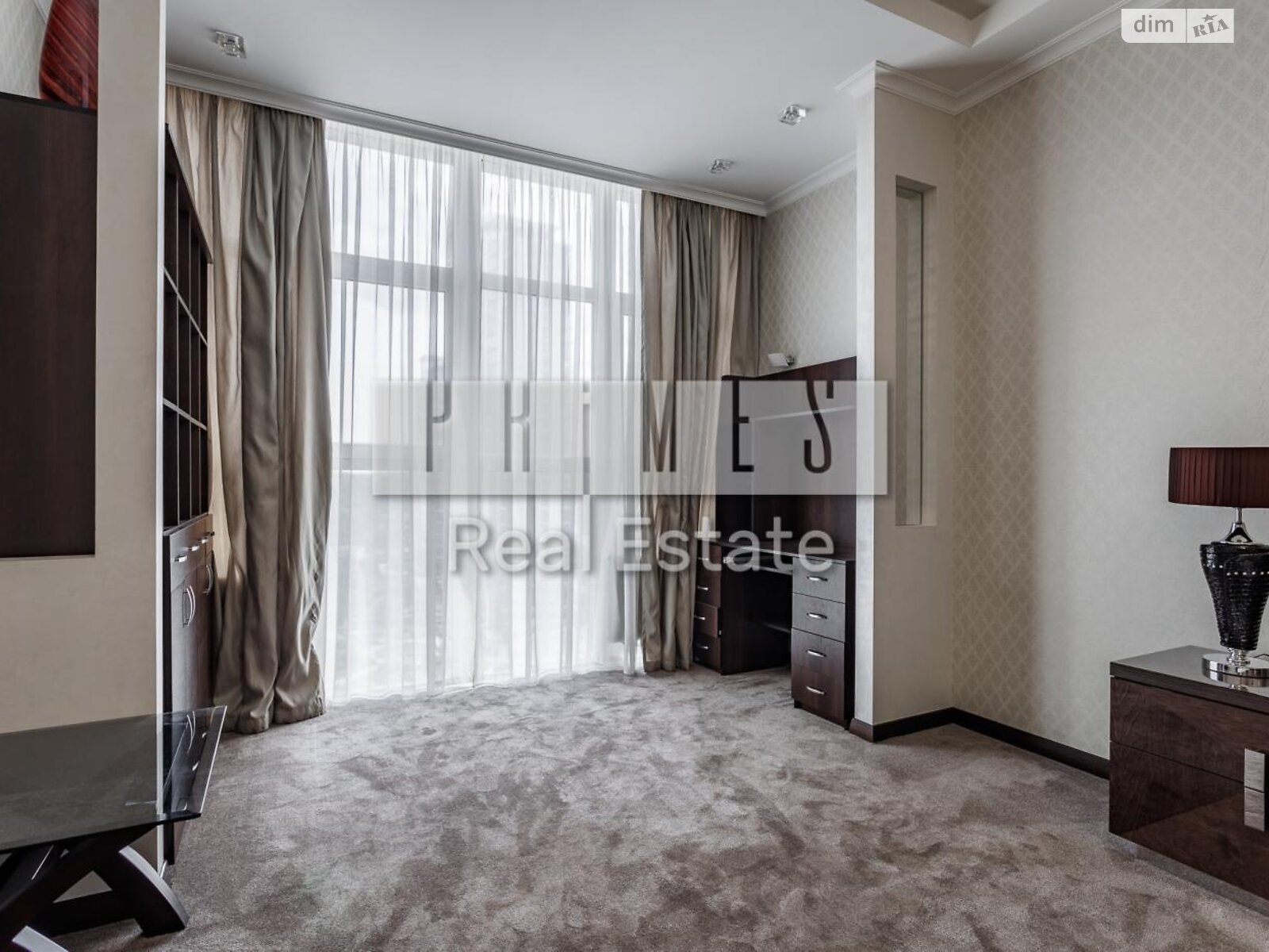 трехкомнатная квартира в Киеве, район Печерский, на ул. Андрея Верхогляда 20 в аренду на долгий срок помесячно фото 1