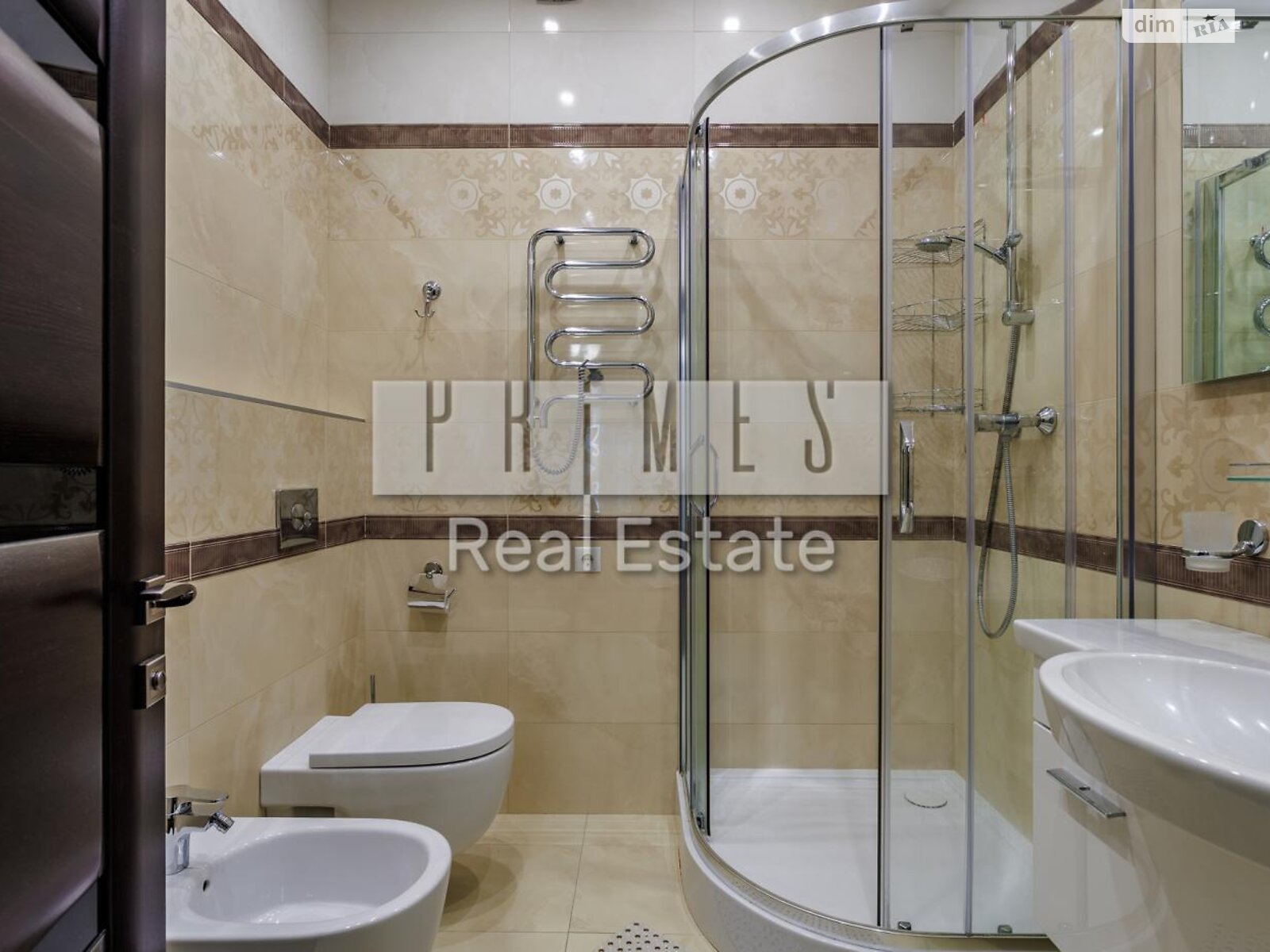 трехкомнатная квартира в Киеве, район Печерский, на ул. Андрея Верхогляда 20 в аренду на долгий срок помесячно фото 1