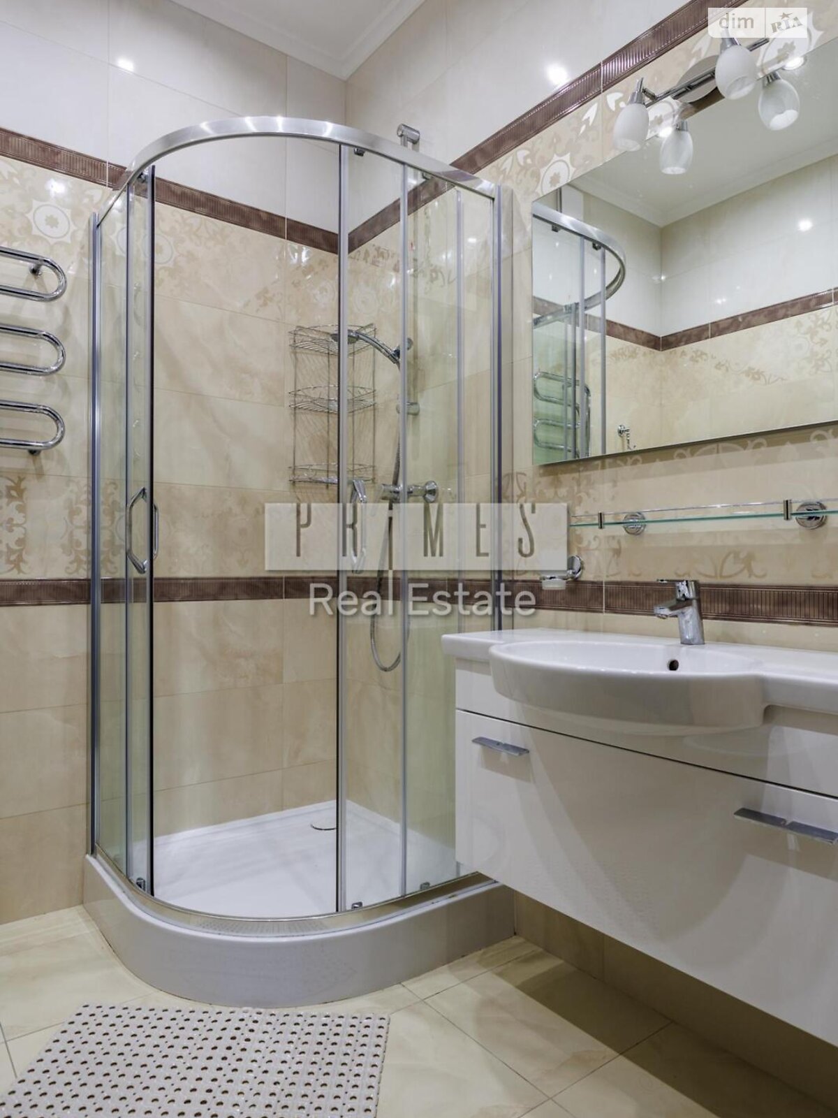 трехкомнатная квартира в Киеве, район Печерский, на ул. Андрея Верхогляда 20 в аренду на долгий срок помесячно фото 1