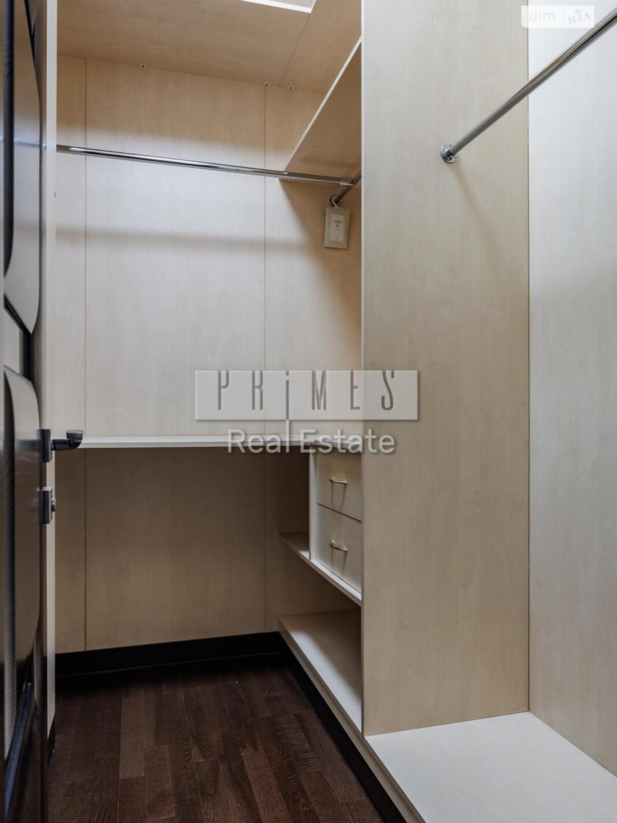 трехкомнатная квартира в Киеве, район Печерский, на ул. Андрея Верхогляда 20 в аренду на долгий срок помесячно фото 1