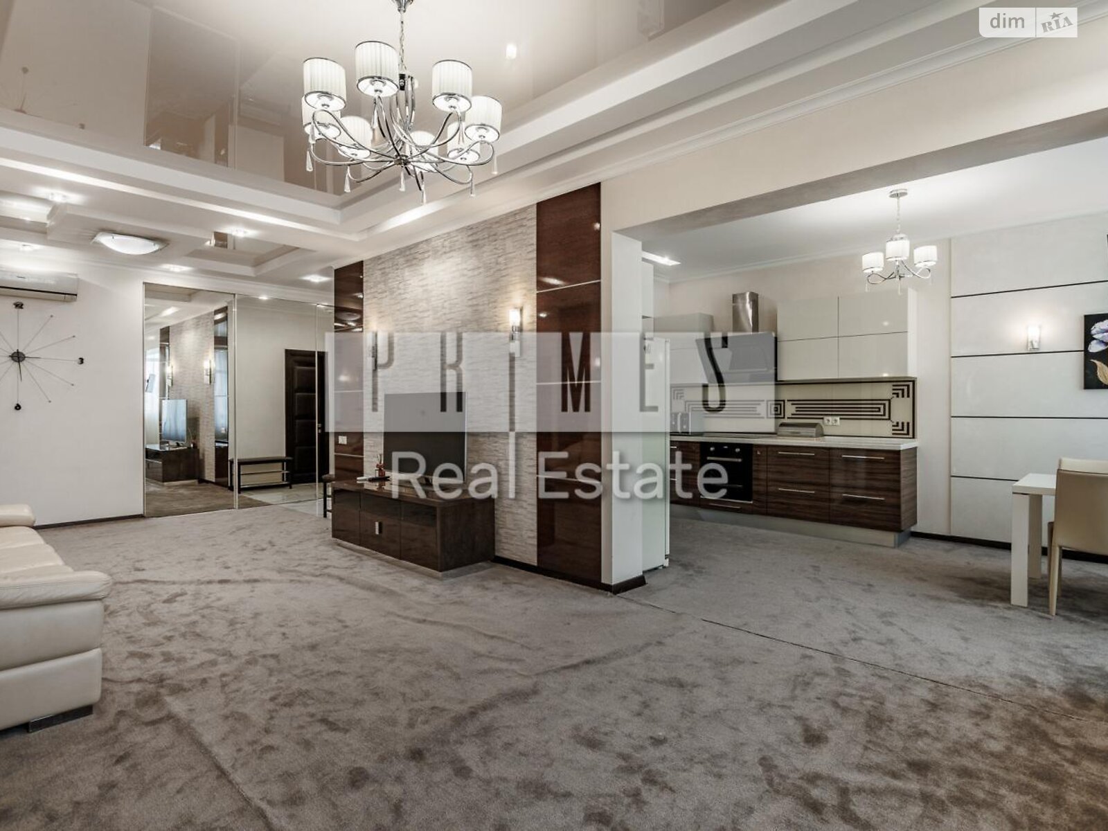 трехкомнатная квартира в Киеве, район Печерский, на ул. Андрея Верхогляда 20 в аренду на долгий срок помесячно фото 1