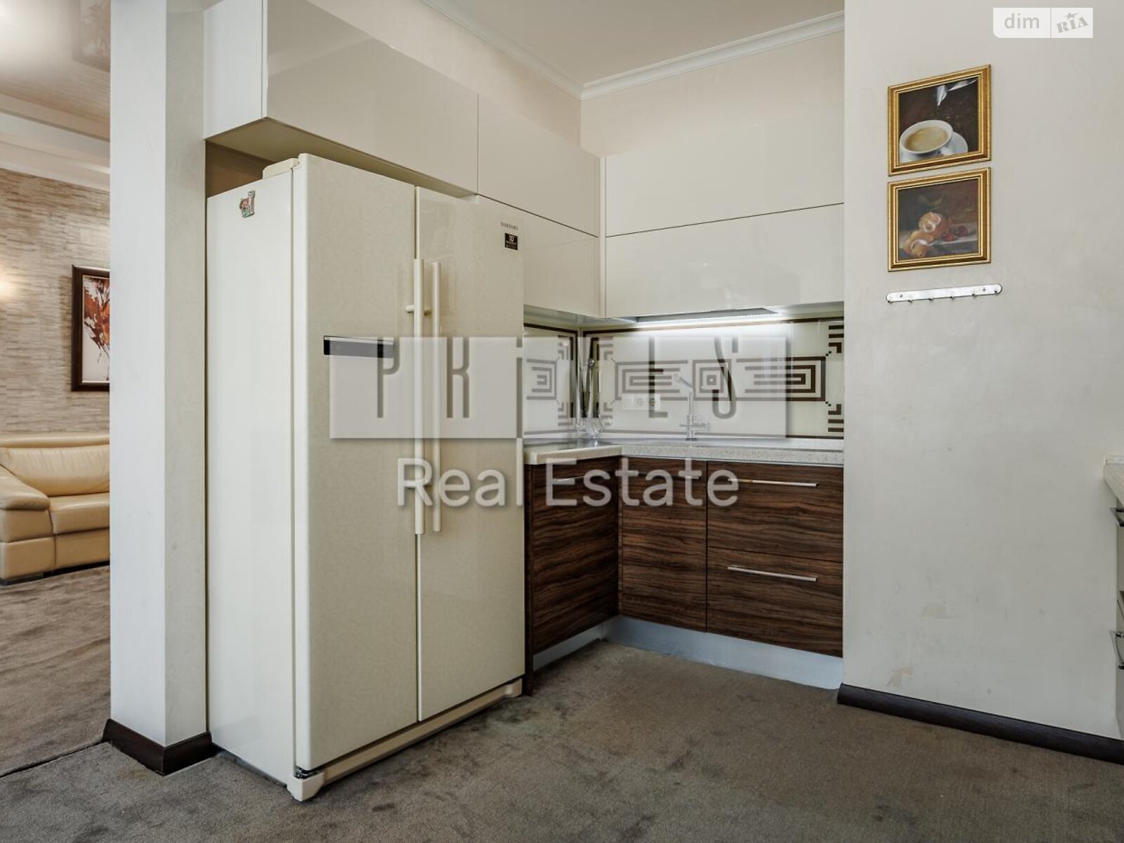 трехкомнатная квартира в Киеве, район Печерский, на ул. Андрея Верхогляда 20 в аренду на долгий срок помесячно фото 1