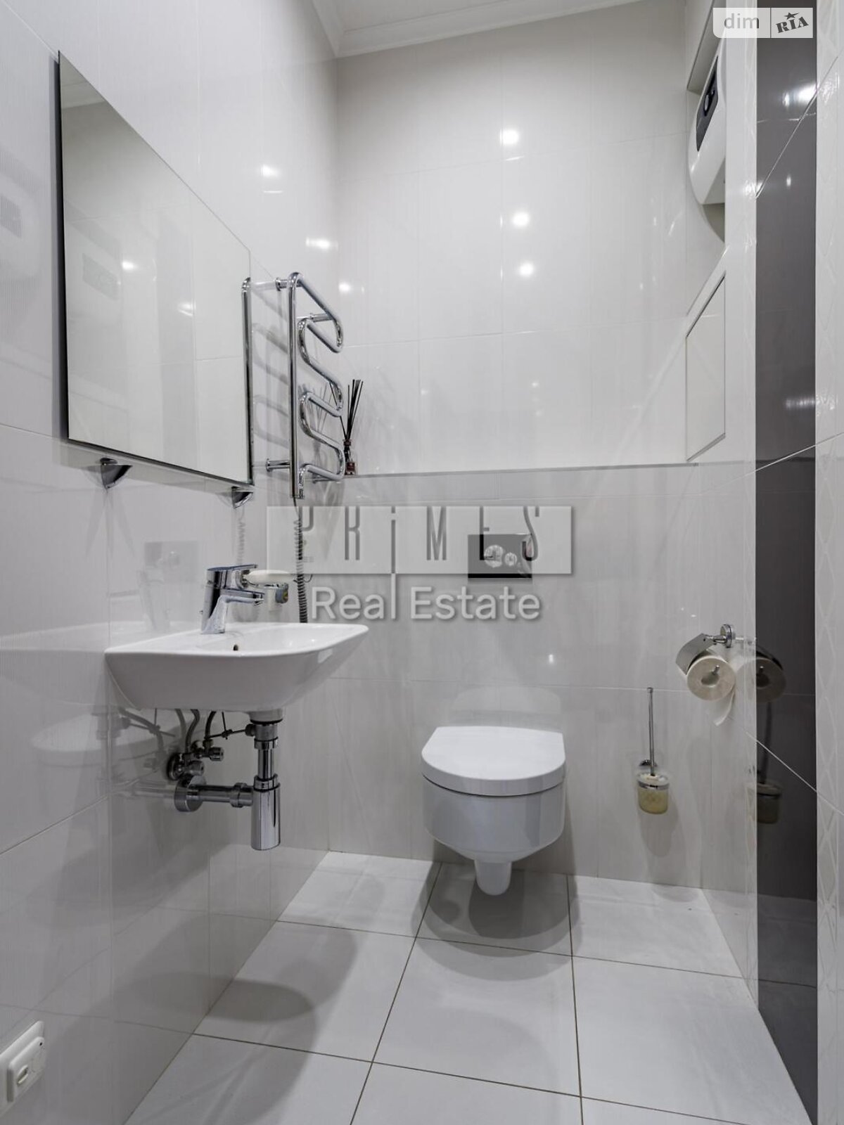 трехкомнатная квартира в Киеве, район Печерский, на ул. Андрея Верхогляда 20 в аренду на долгий срок помесячно фото 1