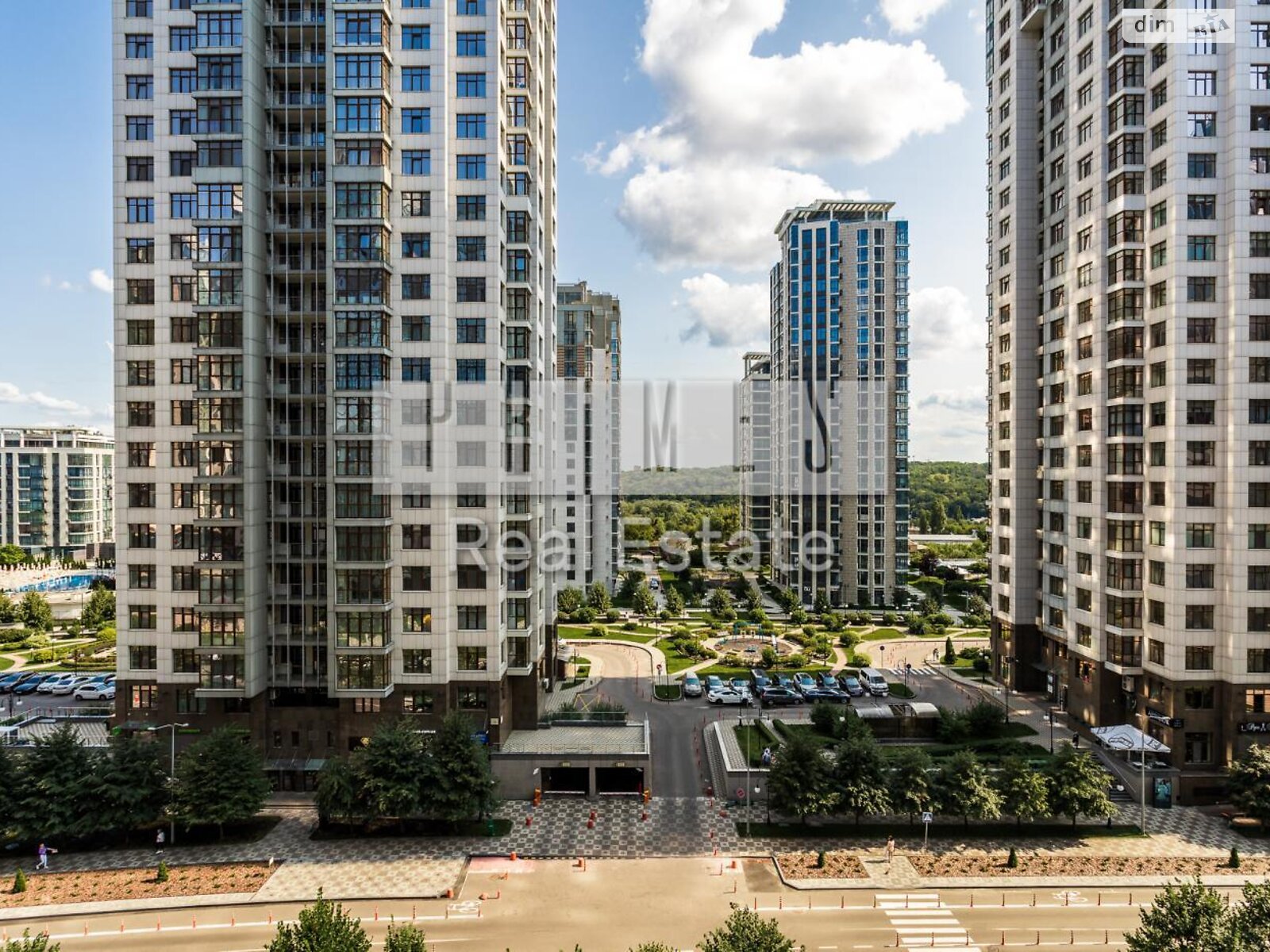 трехкомнатная квартира в Киеве, район Печерский, на ул. Андрея Верхогляда 20 в аренду на долгий срок помесячно фото 1