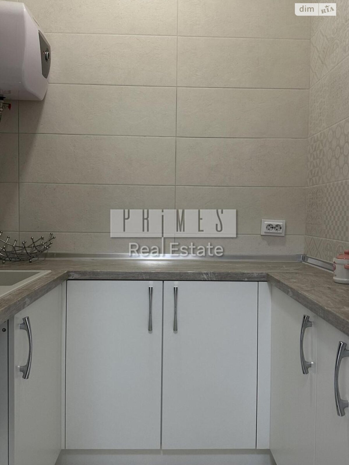 трехкомнатная квартира в Киеве, район Черная Гора, на ул. Андрея Верхогляда 2А в аренду на долгий срок помесячно фото 1