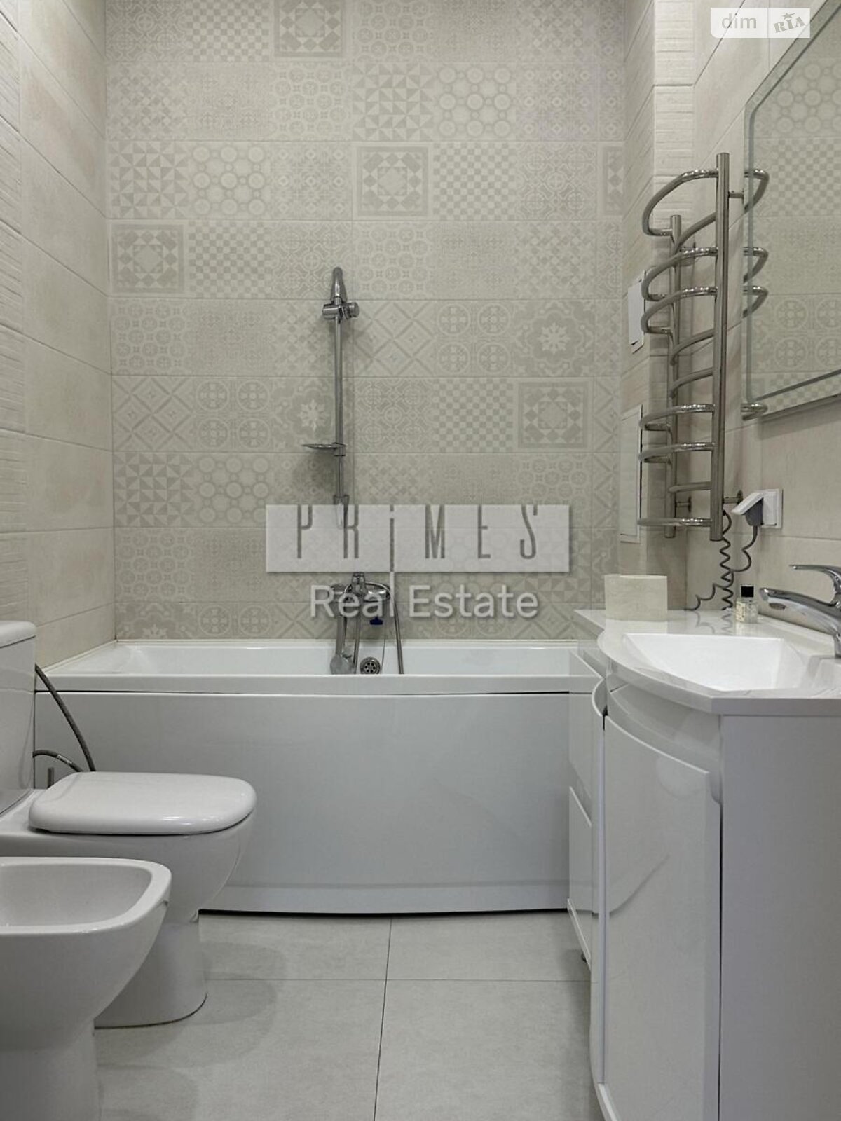 трехкомнатная квартира в Киеве, район Черная Гора, на ул. Андрея Верхогляда 2А в аренду на долгий срок помесячно фото 1