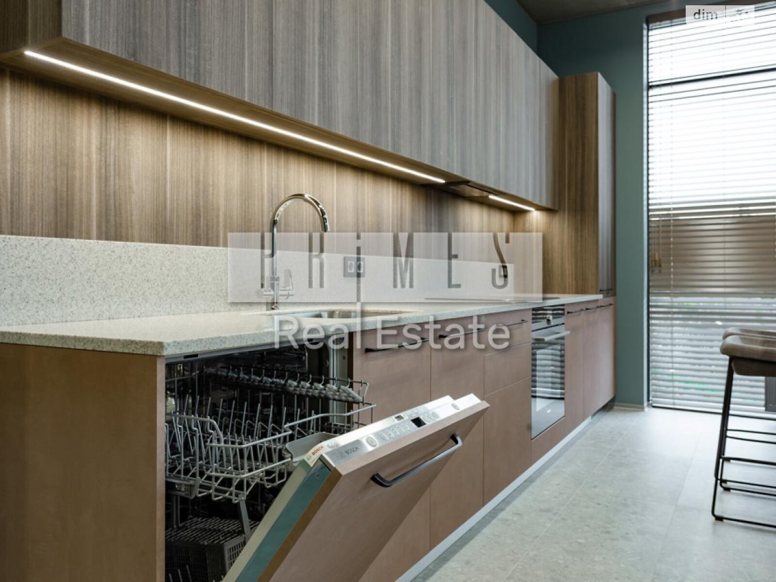 трехкомнатная квартира в Киеве, район Черная Гора, на ул. Андрея Верхогляда 11Б в аренду на долгий срок помесячно фото 1