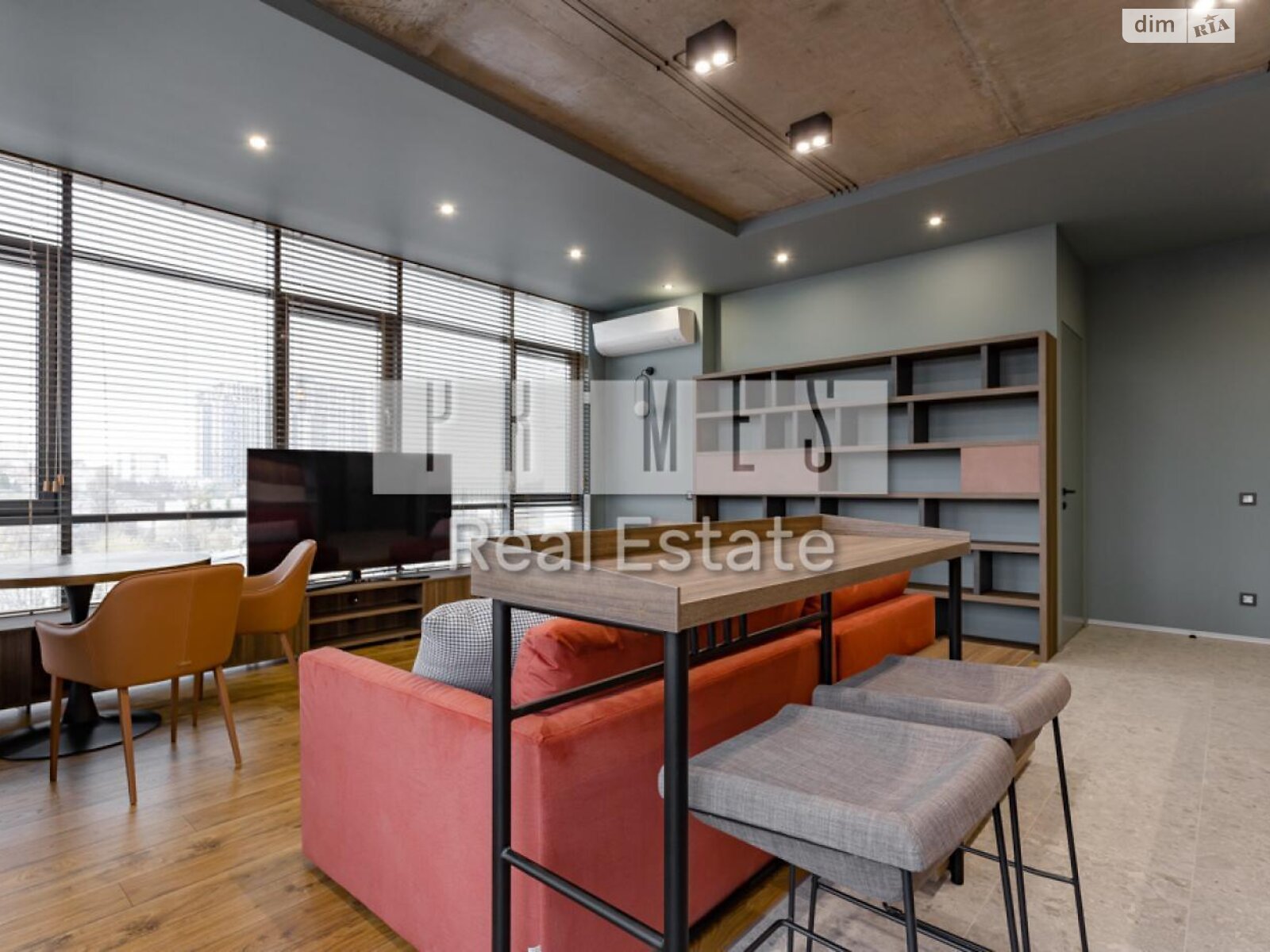 трехкомнатная квартира в Киеве, район Черная Гора, на ул. Андрея Верхогляда 11Б в аренду на долгий срок помесячно фото 1