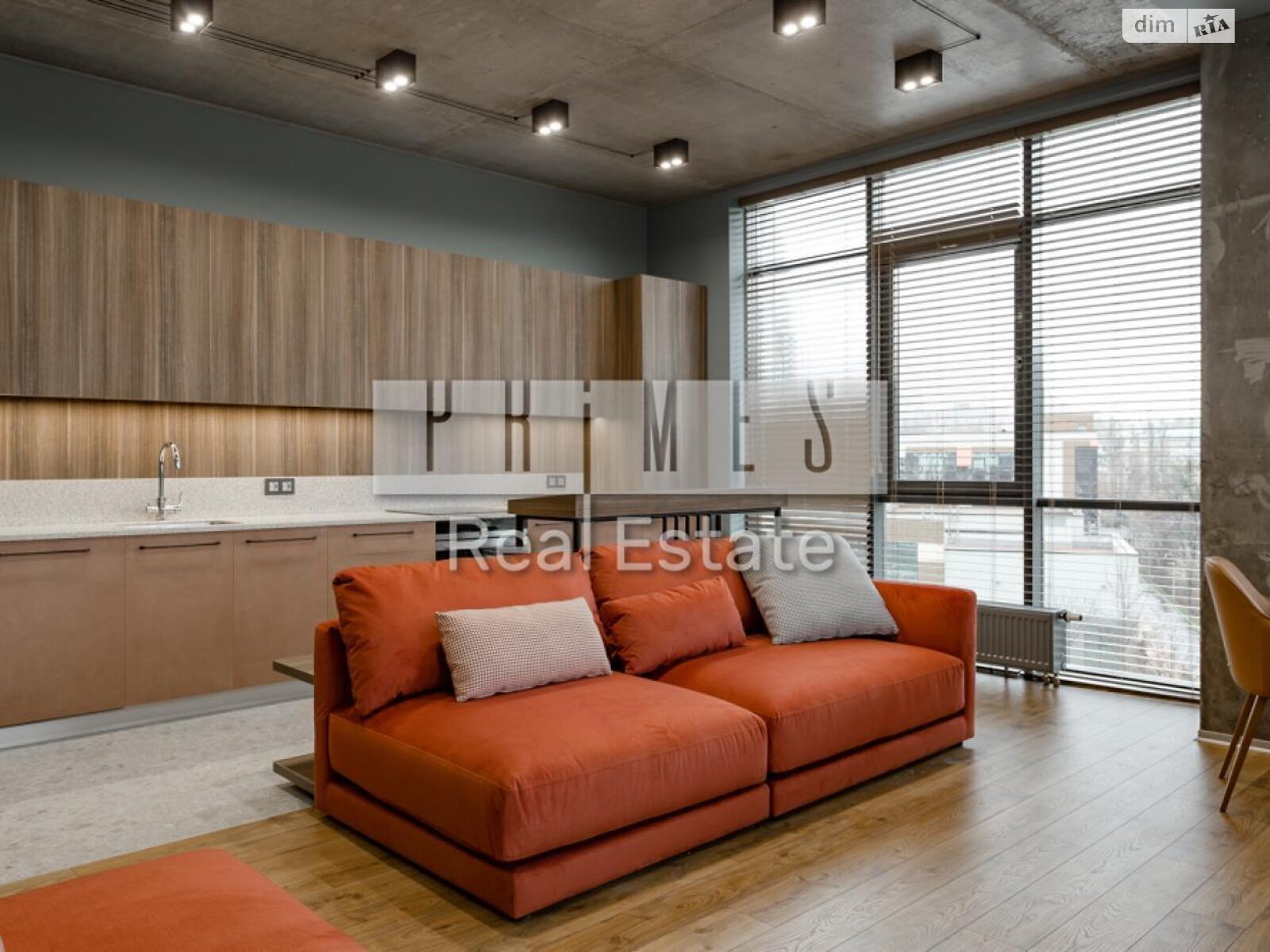 трехкомнатная квартира в Киеве, район Черная Гора, на ул. Андрея Верхогляда 11Б в аренду на долгий срок помесячно фото 1