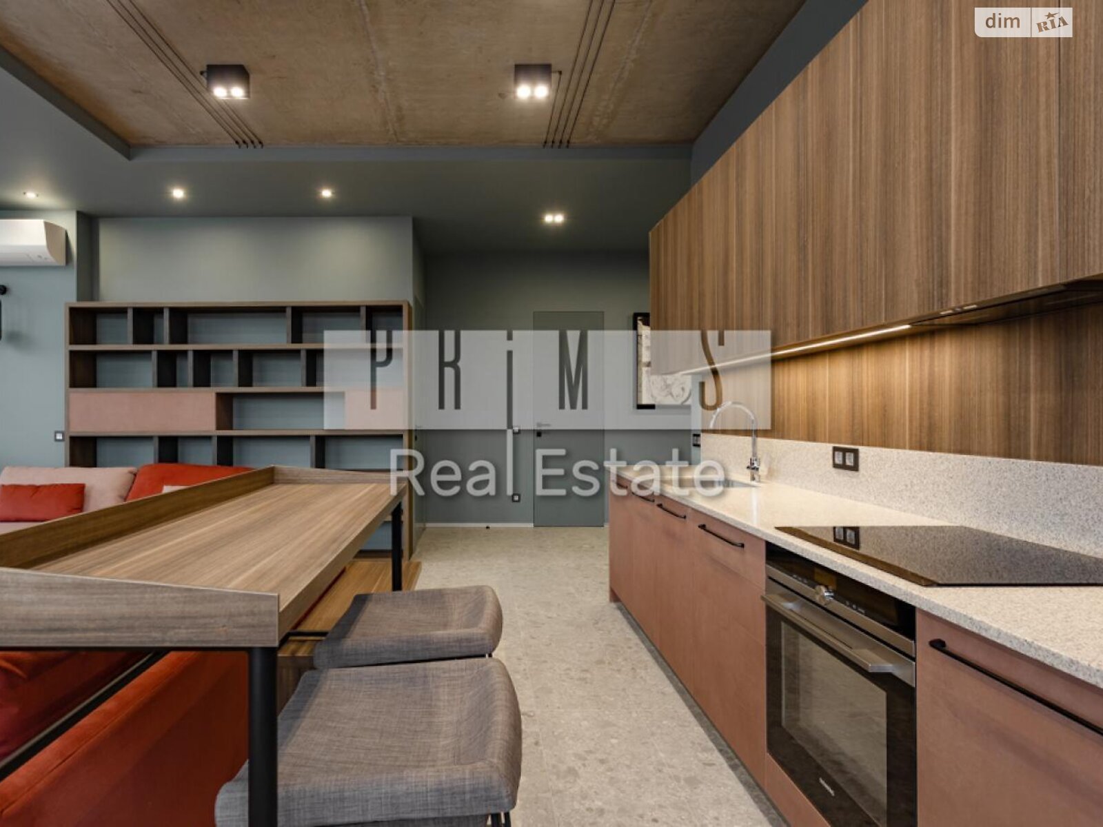 трехкомнатная квартира в Киеве, район Черная Гора, на ул. Андрея Верхогляда 11Б в аренду на долгий срок помесячно фото 1