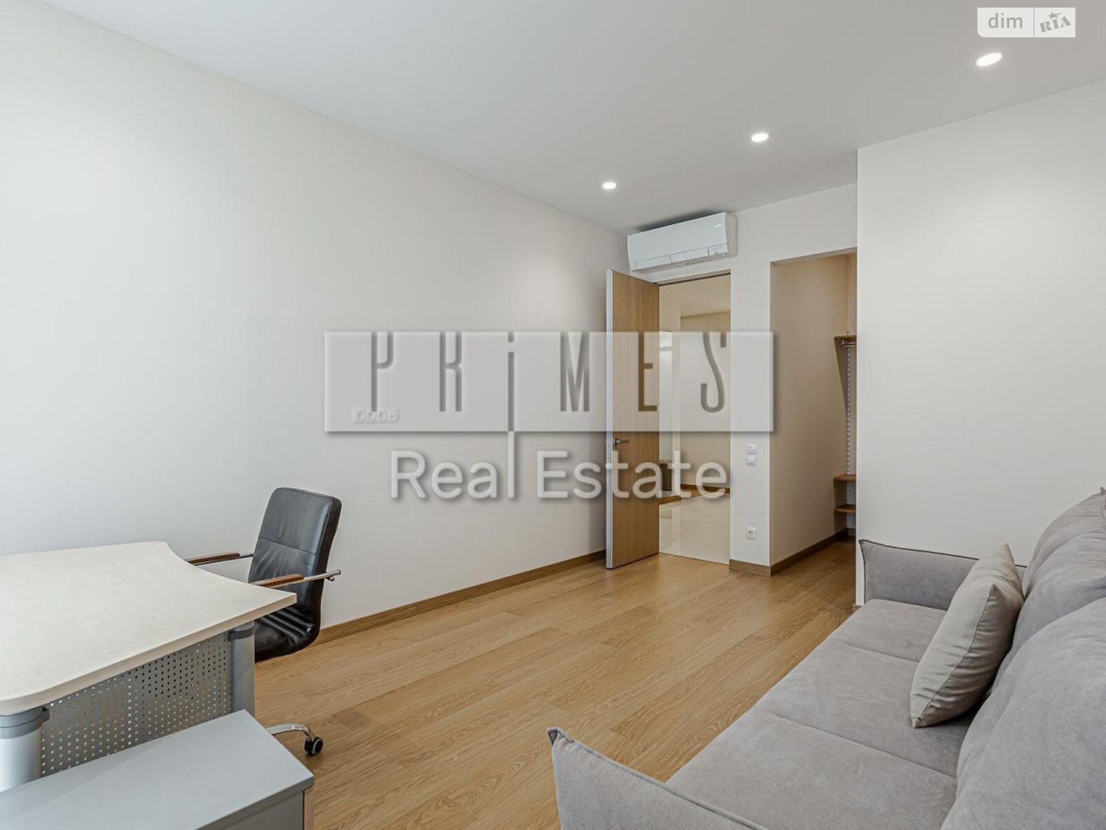 однокомнатная квартира в Киеве, район Черная Гора, на ул. Андрея Верхогляда 15А в аренду на долгий срок помесячно фото 1 однокомнатная квартира в Киеве, район Черная Гора, на ул. Андрея Верхогляда 15А в аренду на долгий срок помесячно фото 1