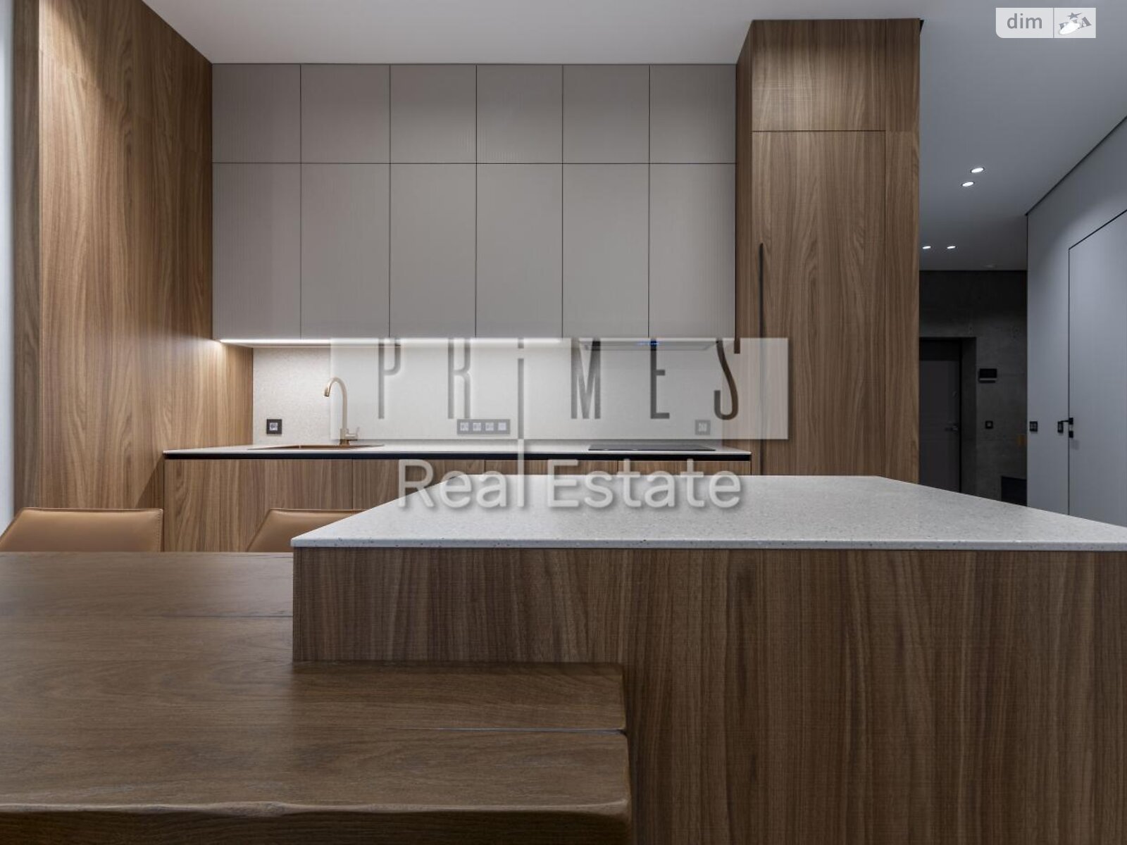 трехкомнатная квартира в Киеве, район Черная Гора, на ул. Андрея Верхогляда 17Б в аренду на долгий срок помесячно фото 1