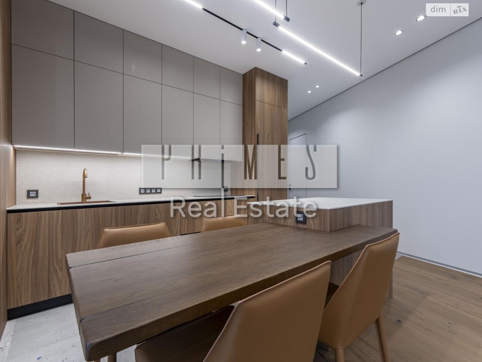 трехкомнатная квартира в Киеве, район Черная Гора, на ул. Андрея Верхогляда 17Б в аренду на долгий срок помесячно фото 1