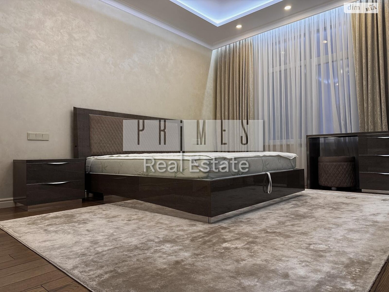 трехкомнатная квартира в Киеве, район Черная Гора, на ул. Андрея Верхогляда 9 в аренду на долгий срок помесячно фото 1