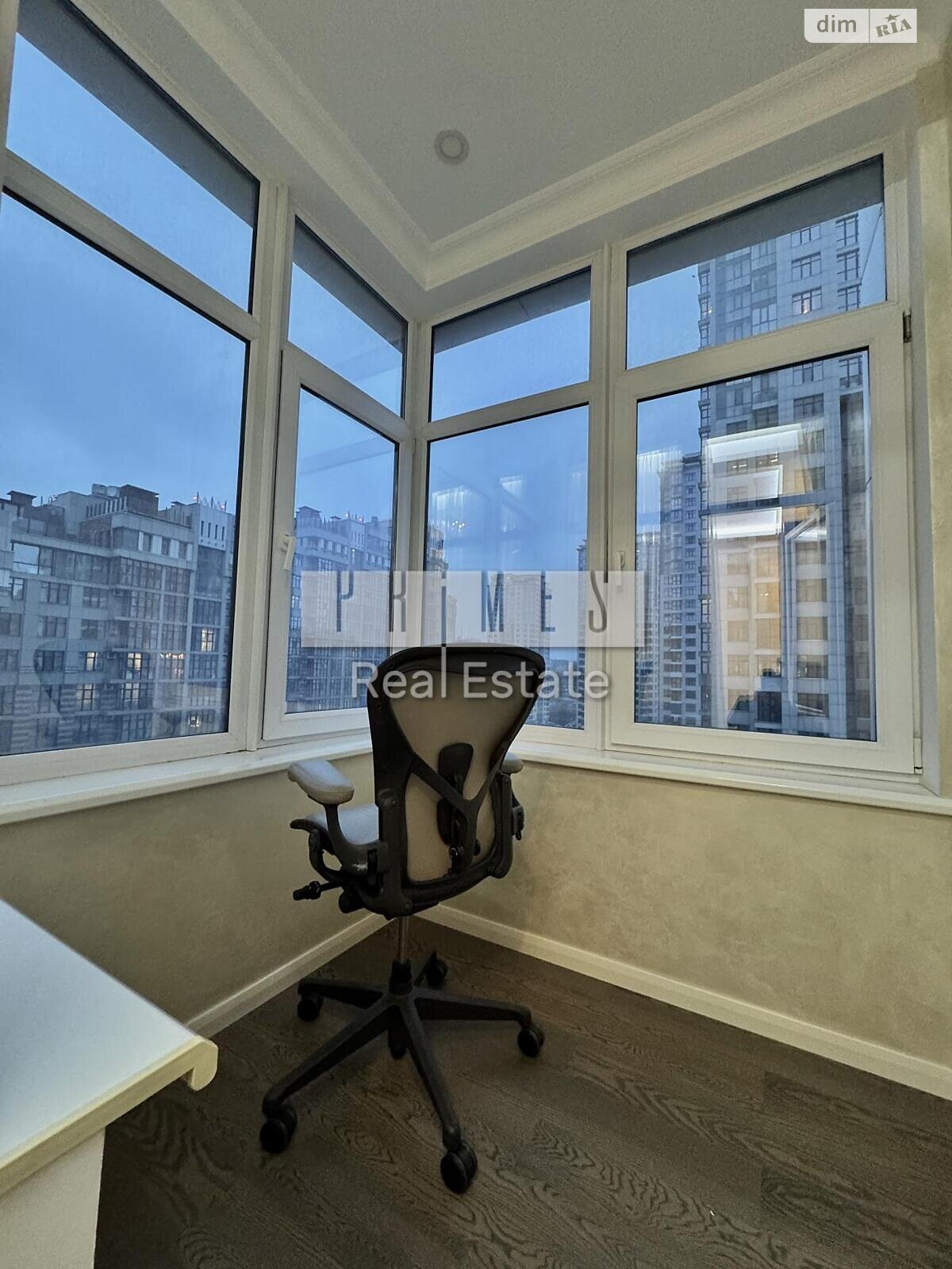 трехкомнатная квартира в Киеве, район Черная Гора, на ул. Андрея Верхогляда 9 в аренду на долгий срок помесячно фото 1