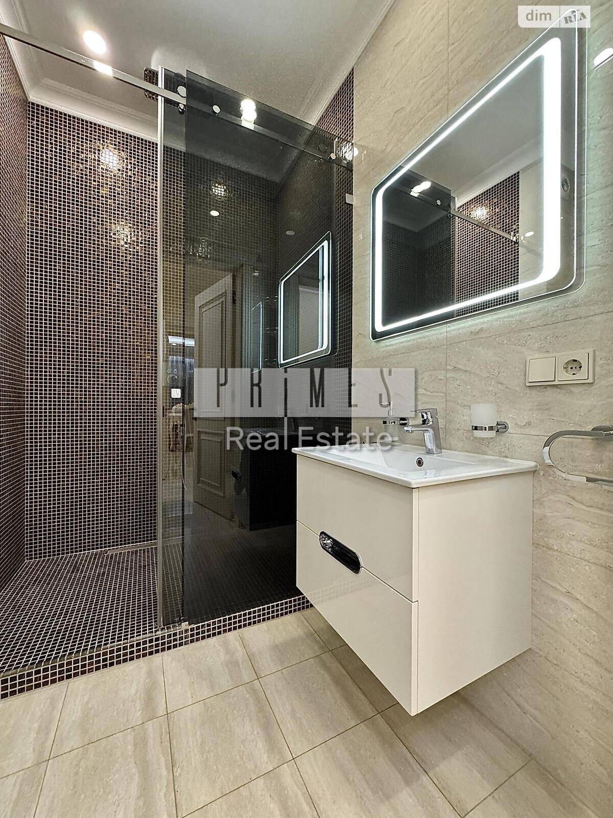 трехкомнатная квартира в Киеве, район Черная Гора, на ул. Андрея Верхогляда 9 в аренду на долгий срок помесячно фото 1