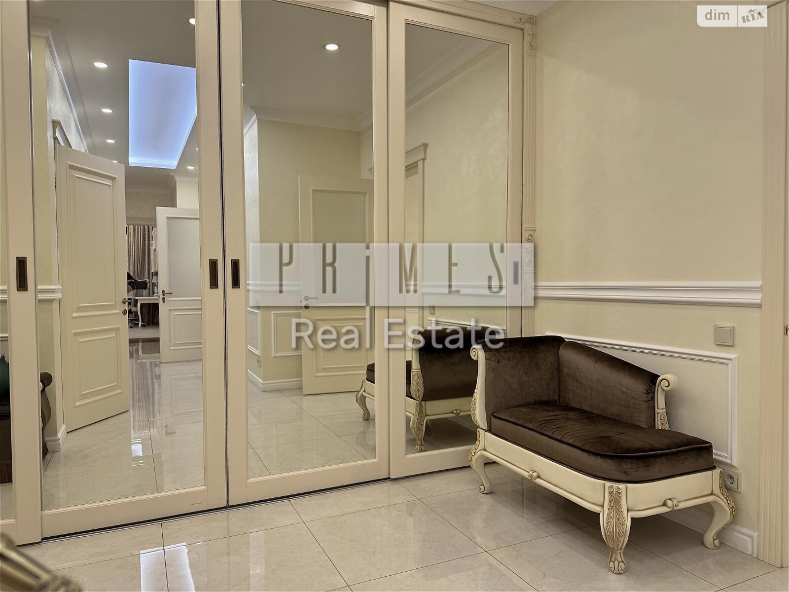 трехкомнатная квартира в Киеве, район Черная Гора, на ул. Андрея Верхогляда 9 в аренду на долгий срок помесячно фото 1