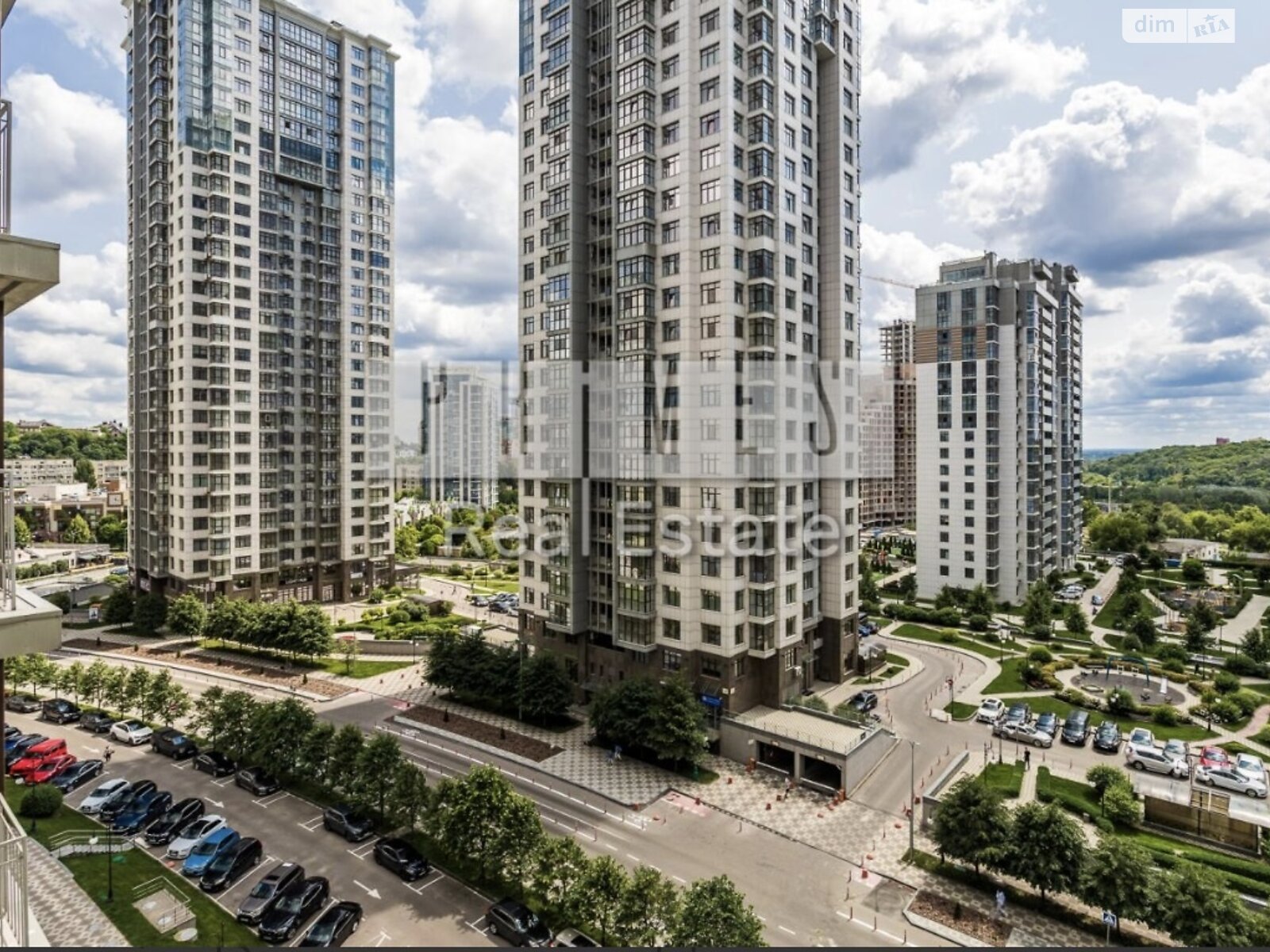 трехкомнатная квартира в Киеве, район Черная Гора, на ул. Андрея Верхогляда 20, кв. 222 в аренду на долгий срок помесячно фото 1