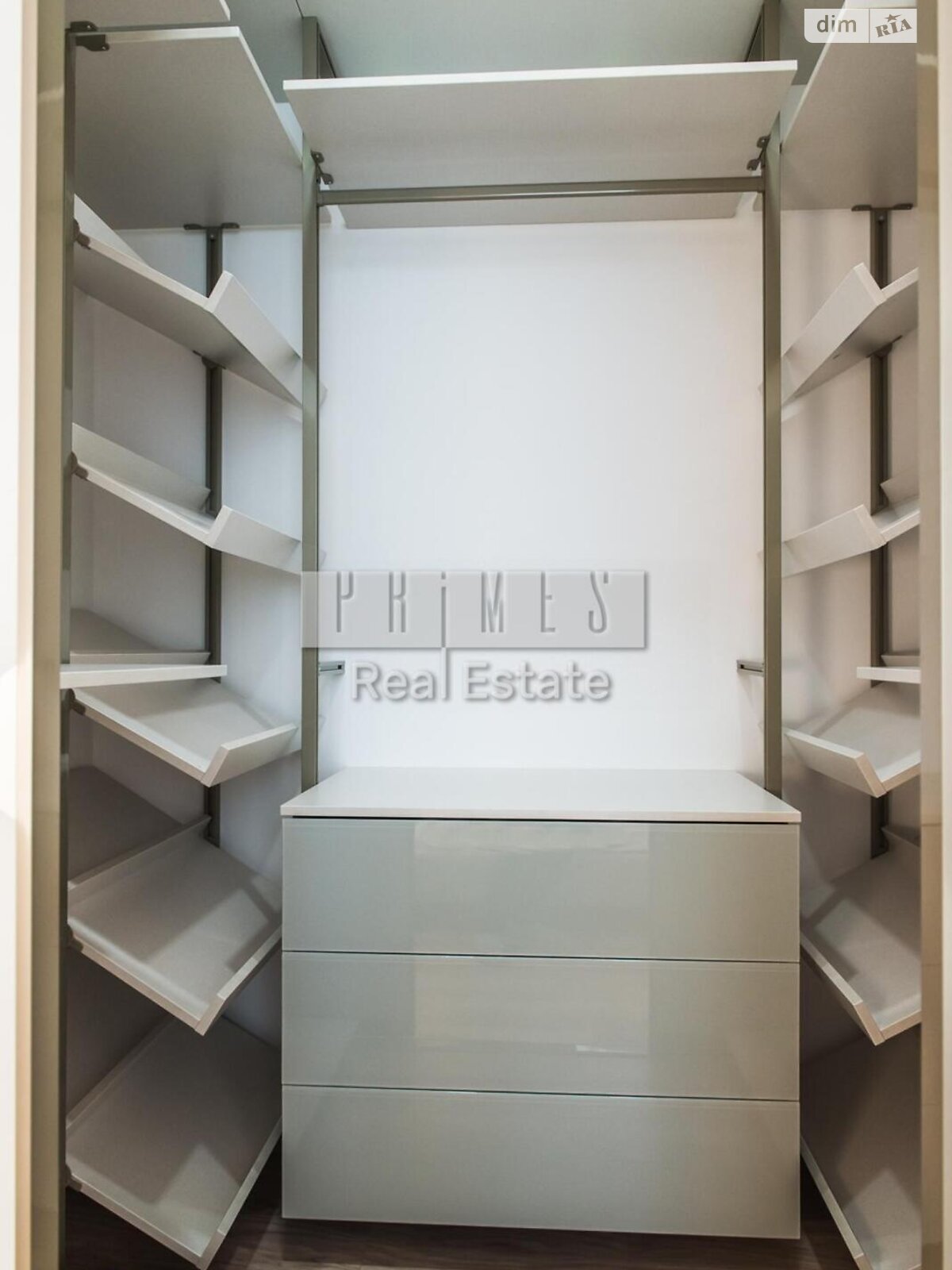 четырехкомнатная квартира в Киеве, район Черная Гора, на ул. Андрея Верхогляда 15 в аренду на долгий срок помесячно фото 1