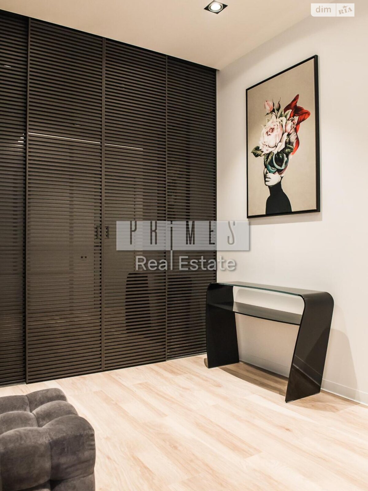 четырехкомнатная квартира в Киеве, район Черная Гора, на ул. Андрея Верхогляда 15 в аренду на долгий срок помесячно фото 1