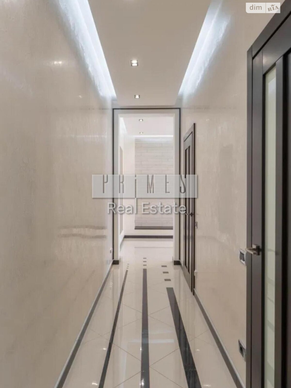 четырехкомнатная квартира в Киеве, район Черная Гора, на ул. Андрея Верхогляда 7 в аренду на долгий срок помесячно фото 1 четырехкомнатная квартира в Киеве, район Черная Гора, на ул. Андрея Верхогляда 7 в аренду на долгий срок помесячно фото 1