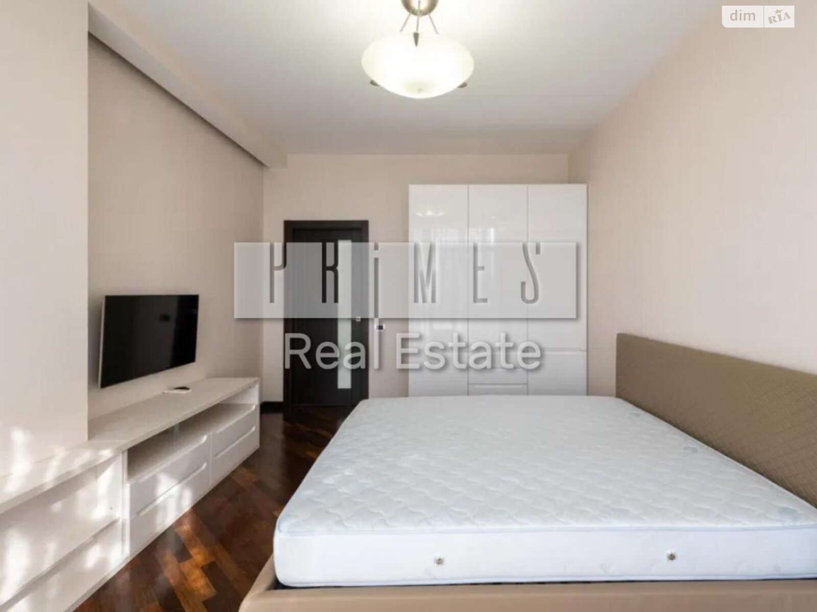 четырехкомнатная квартира в Киеве, район Черная Гора, на ул. Андрея Верхогляда 7 в аренду на долгий срок помесячно фото 1 четырехкомнатная квартира в Киеве, район Черная Гора, на ул. Андрея Верхогляда 7 в аренду на долгий срок помесячно фото 1