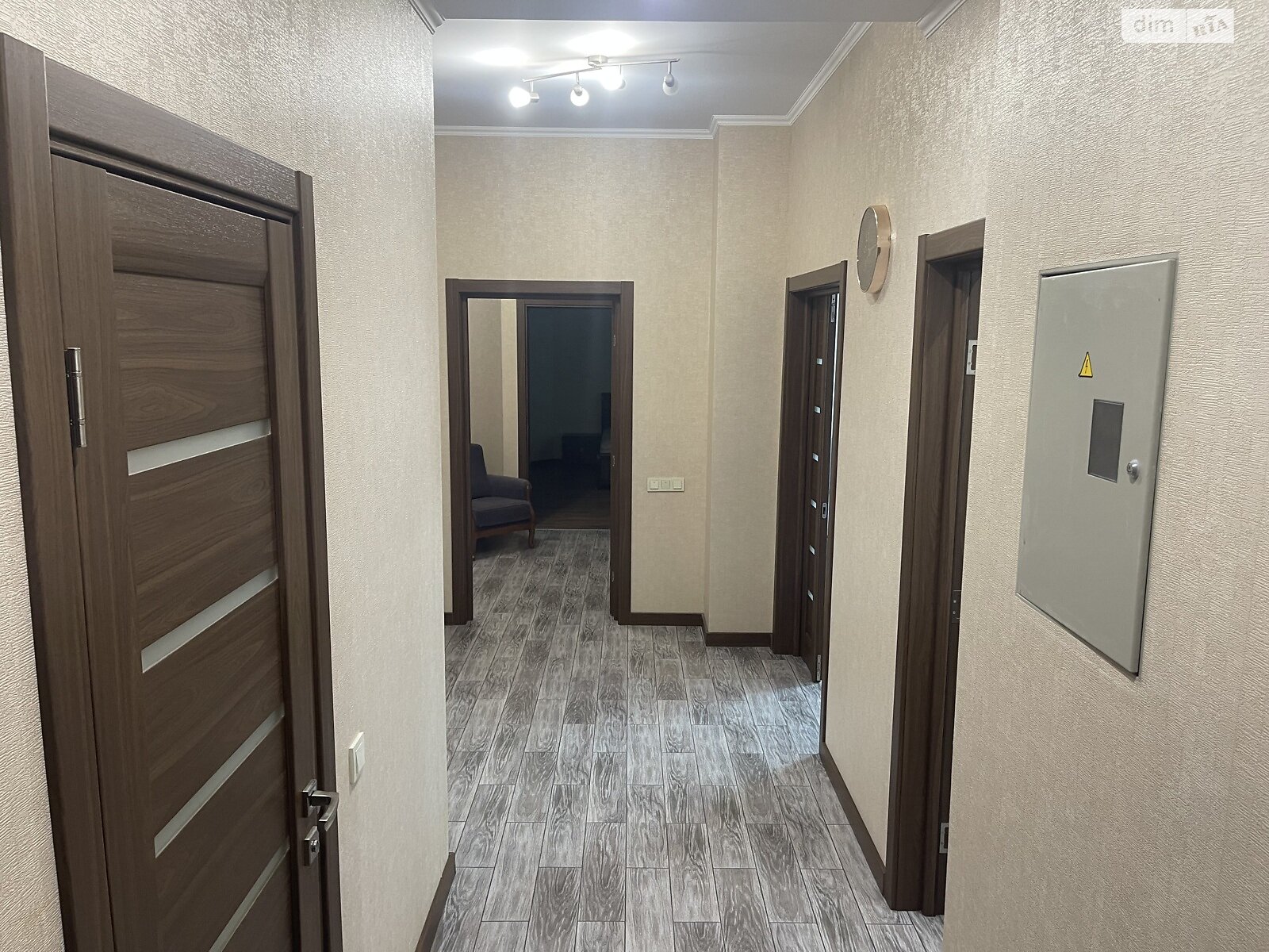 трикімнатна квартира в Києві, район Чорна Гора, на бул. Миколи Міхновського 14-16 в довготривалу оренду помісячно фото 1 трикімнатна квартира в Києві, район Чорна Гора, на бул. Миколи Міхновського 14-16 в довготривалу оренду помісячно фото 1