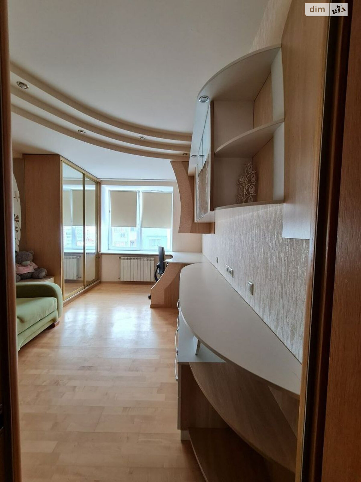 трикімнатна квартира в Києві, район Дарницький, на вул. Ахматової Анни 16Б в довготривалу оренду помісячно фото 1 трикімнатна квартира в Києві, район Дарницький, на вул. Ахматової Анни 16Б в довготривалу оренду помісячно фото 1