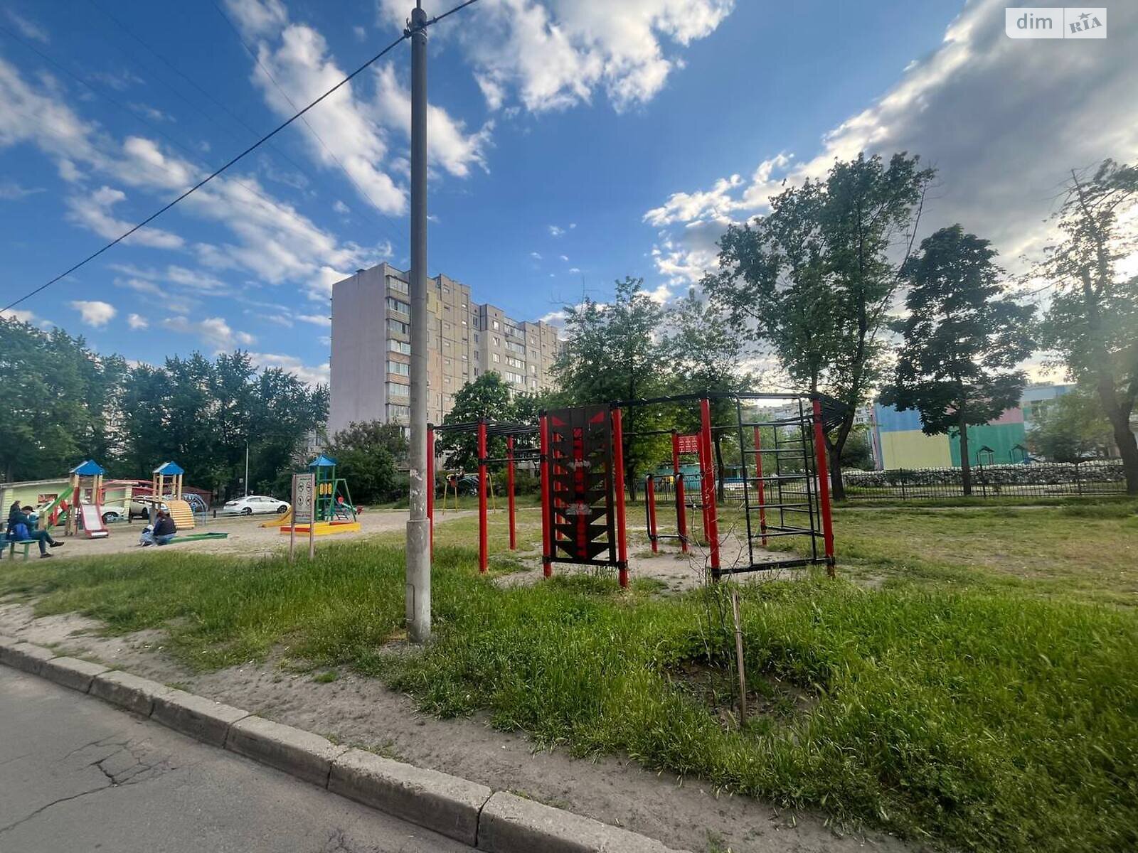 однокімнатна квартира в Києві, район Дарницький, на вул. Архітектора Вербицького 8 в довготривалу оренду помісячно фото 1 однокімнатна квартира в Києві, район Дарницький, на вул. Архітектора Вербицького 8 в довготривалу оренду помісячно фото 1