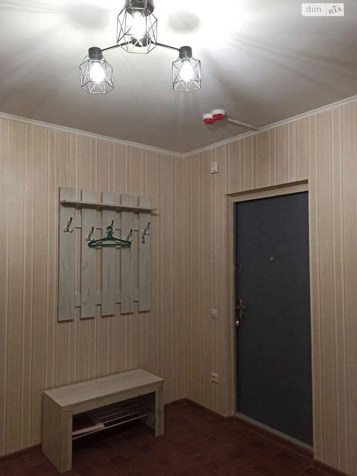 двокімнатна квартира з ремонтом в Києві, район Дарницький, на вул. Бориса Антоненка-Давидовича 1 в довготривалу оренду помісячно фото 1
