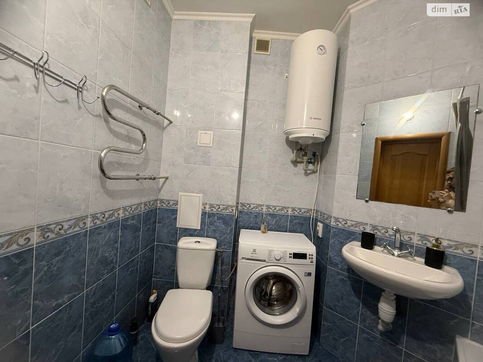 однокомнатная квартира в Киеве, район Дарницкий, на ул. Бориса Гмыри 4 в аренду на долгий срок помесячно фото 1 однокомнатная квартира в Киеве, район Дарницкий, на ул. Бориса Гмыри 4 в аренду на долгий срок помесячно фото 1