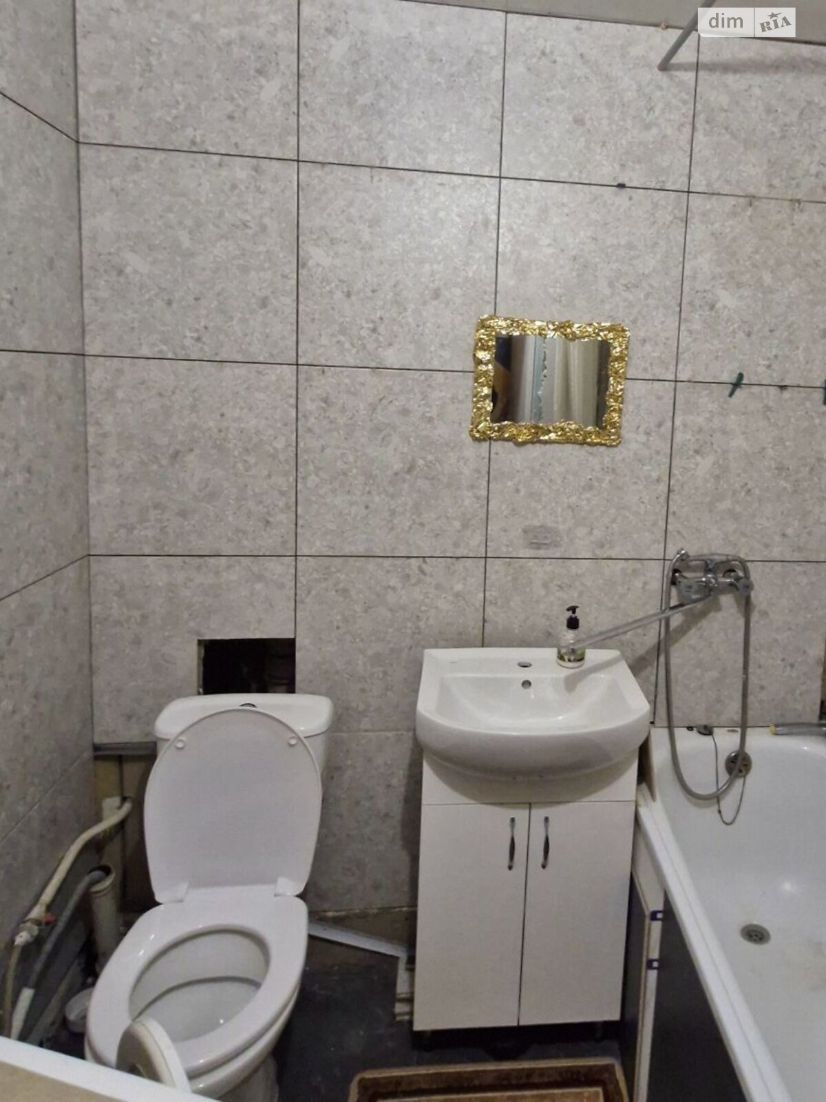 двокімнатна квартира в Києві, район Дарницький, на вул. Бориспільська 45 в довготривалу оренду помісячно фото 1 двокімнатна квартира в Києві, район Дарницький, на вул. Бориспільська 45 в довготривалу оренду помісячно фото 1