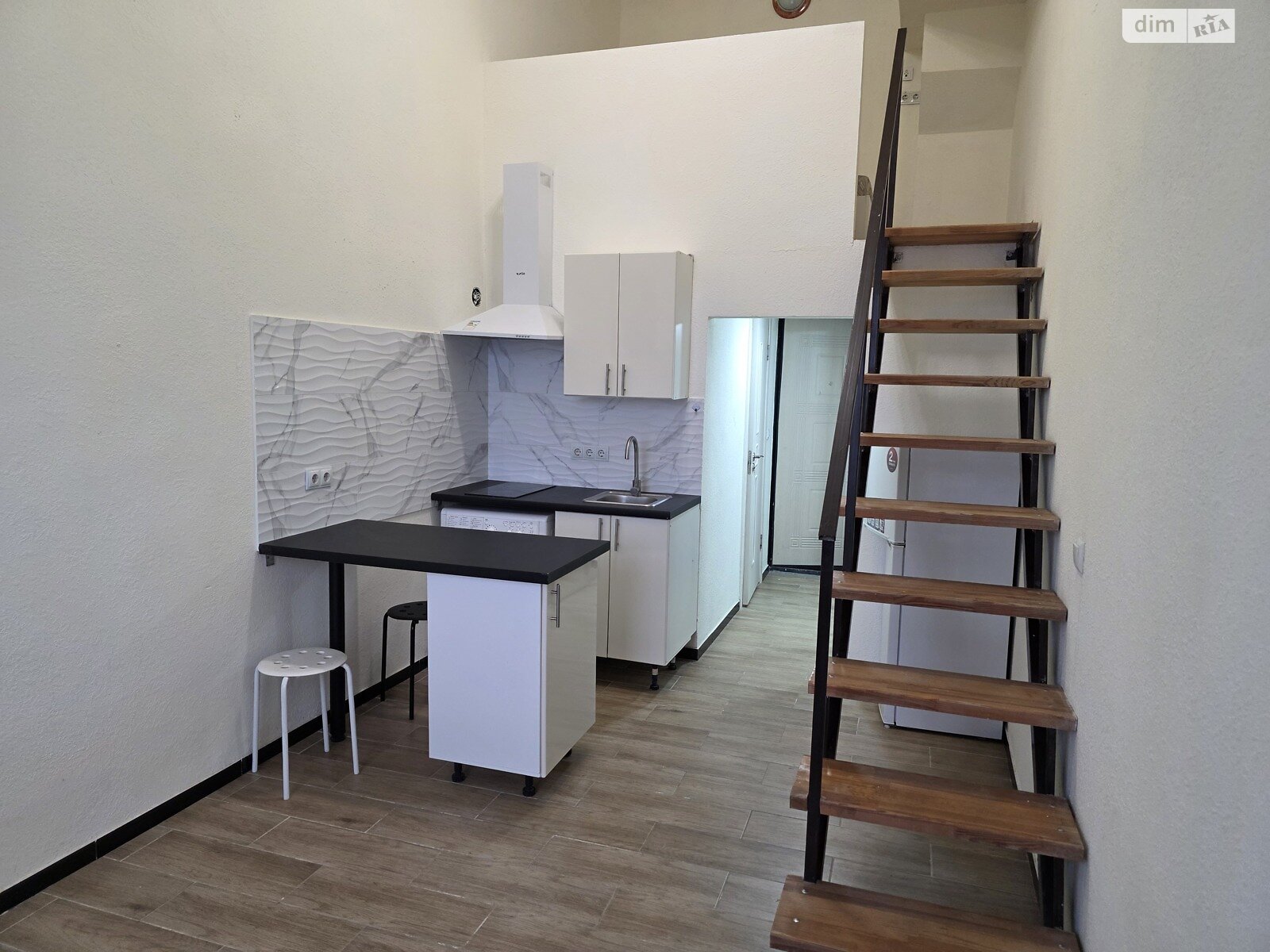 однокомнатная квартира в Киеве, район Дарницкий, на ул. Бориспольская 9, кв. 70 в аренду на долгий срок помесячно фото 1